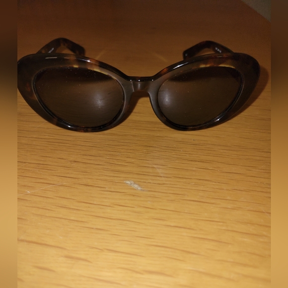 ❤️‍🔥SALT. Optics Courtney Sun Sunglasses - Picture 3 of 10